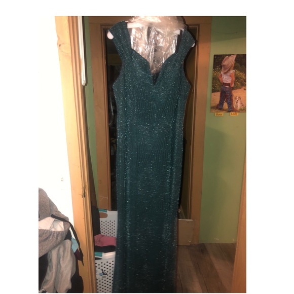 Prom Dress - Picture 5 of 7